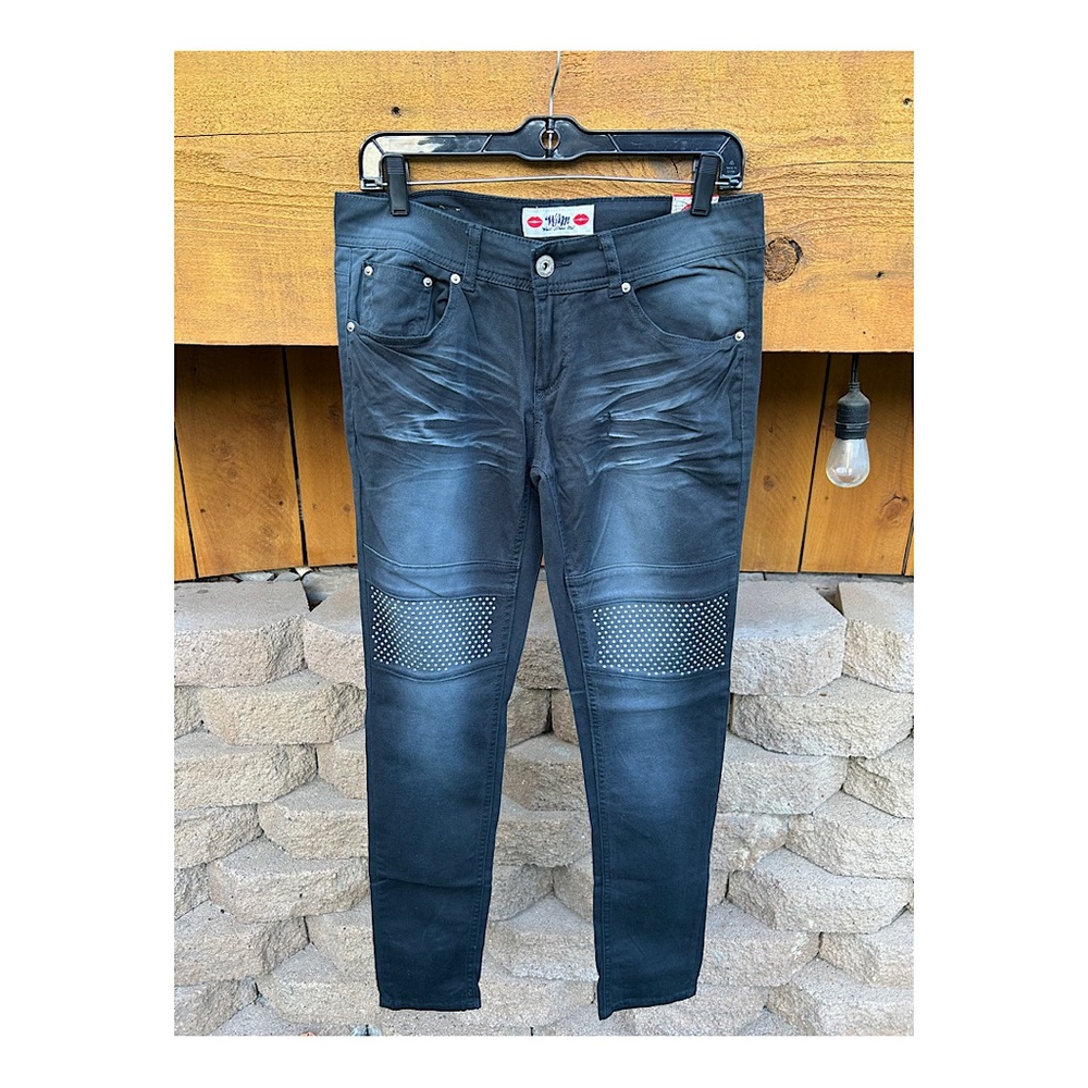 NWT-Sz 9/10 What About Me! Jeans. Dark Gray/Black color with silver tab accents